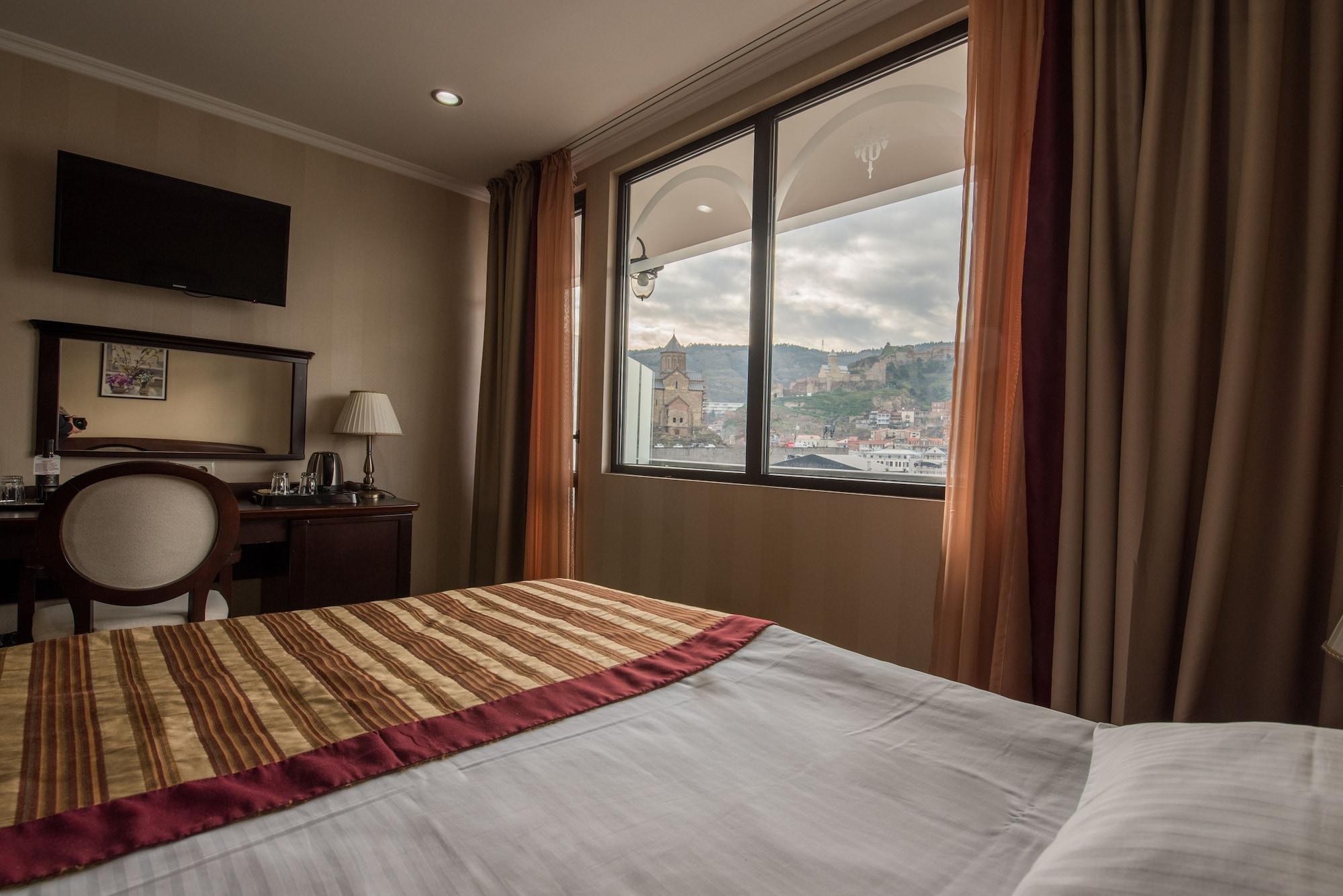Hotel Rikhe Monika Tbilisi Bagian luar foto