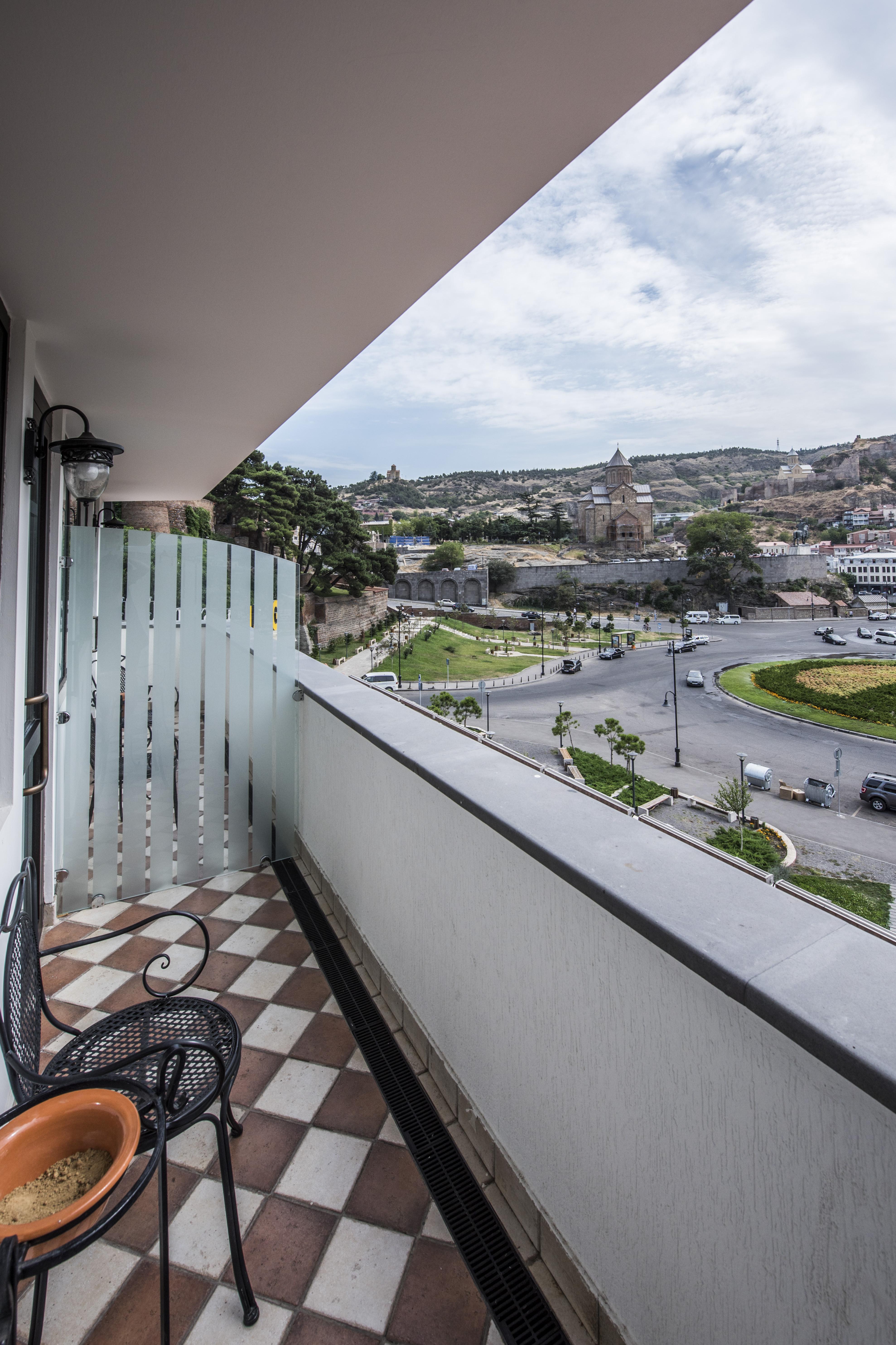 Hotel Rikhe Monika Tbilisi Bagian luar foto