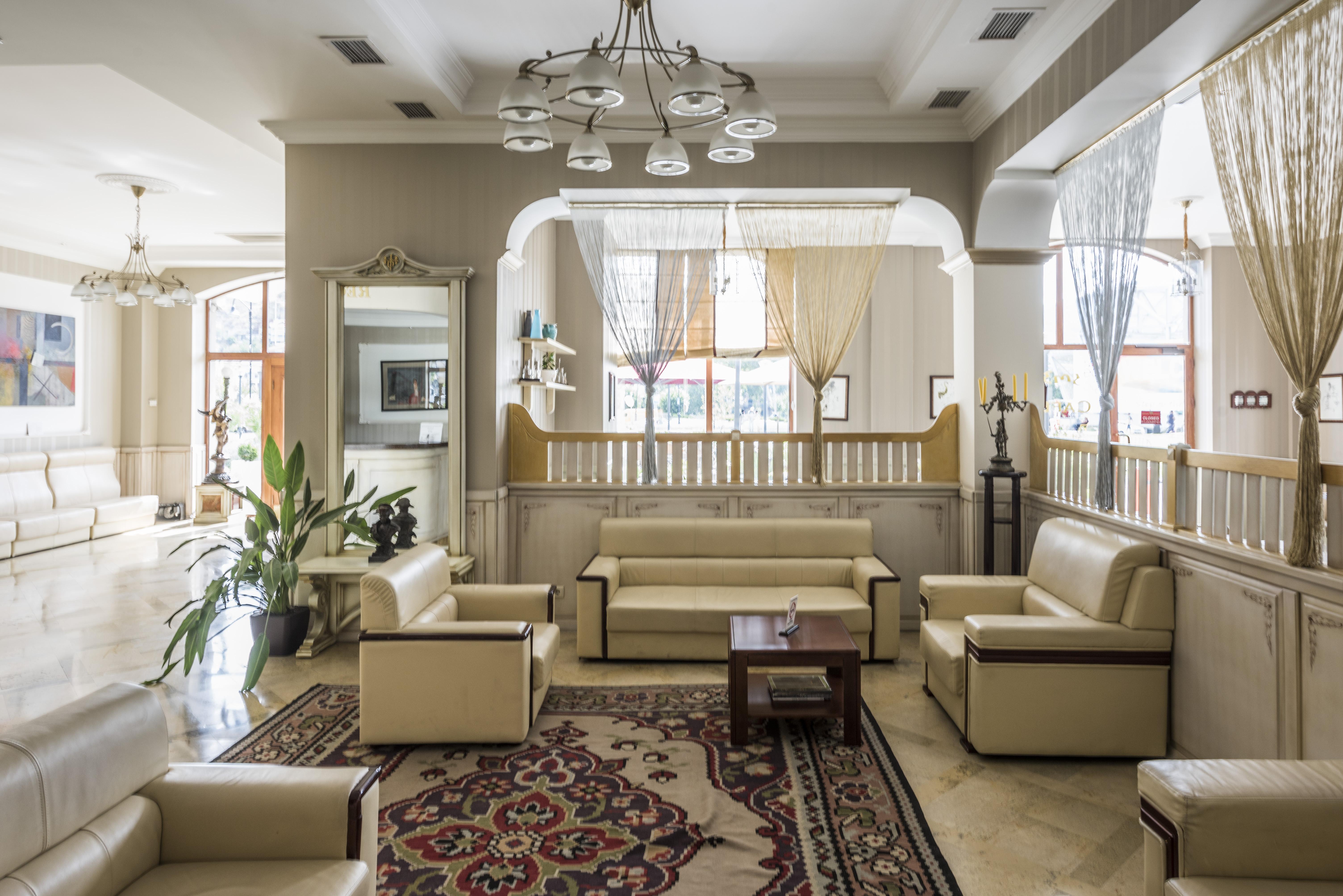 Hotel Rikhe Monika Tbilisi Bagian luar foto
