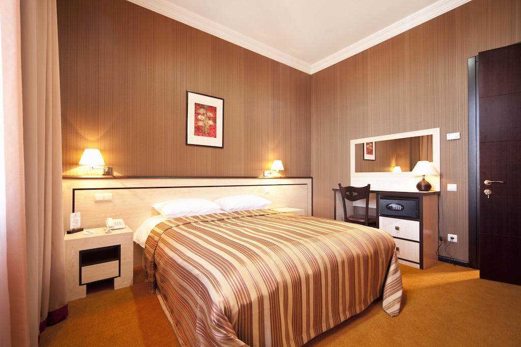 Hotel Rikhe Monika Tbilisi Ruang foto