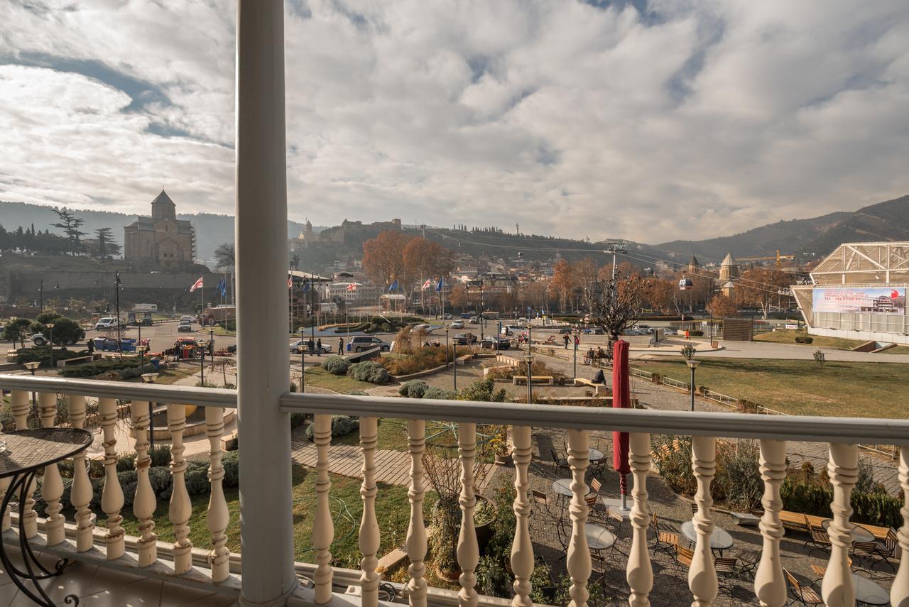 Hotel Rikhe Monika Tbilisi Bagian luar foto