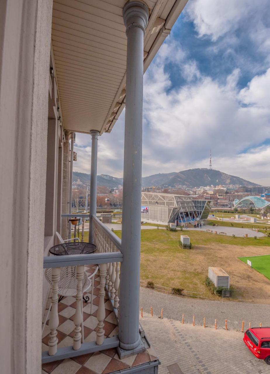 Hotel Rikhe Monika Tbilisi Bagian luar foto