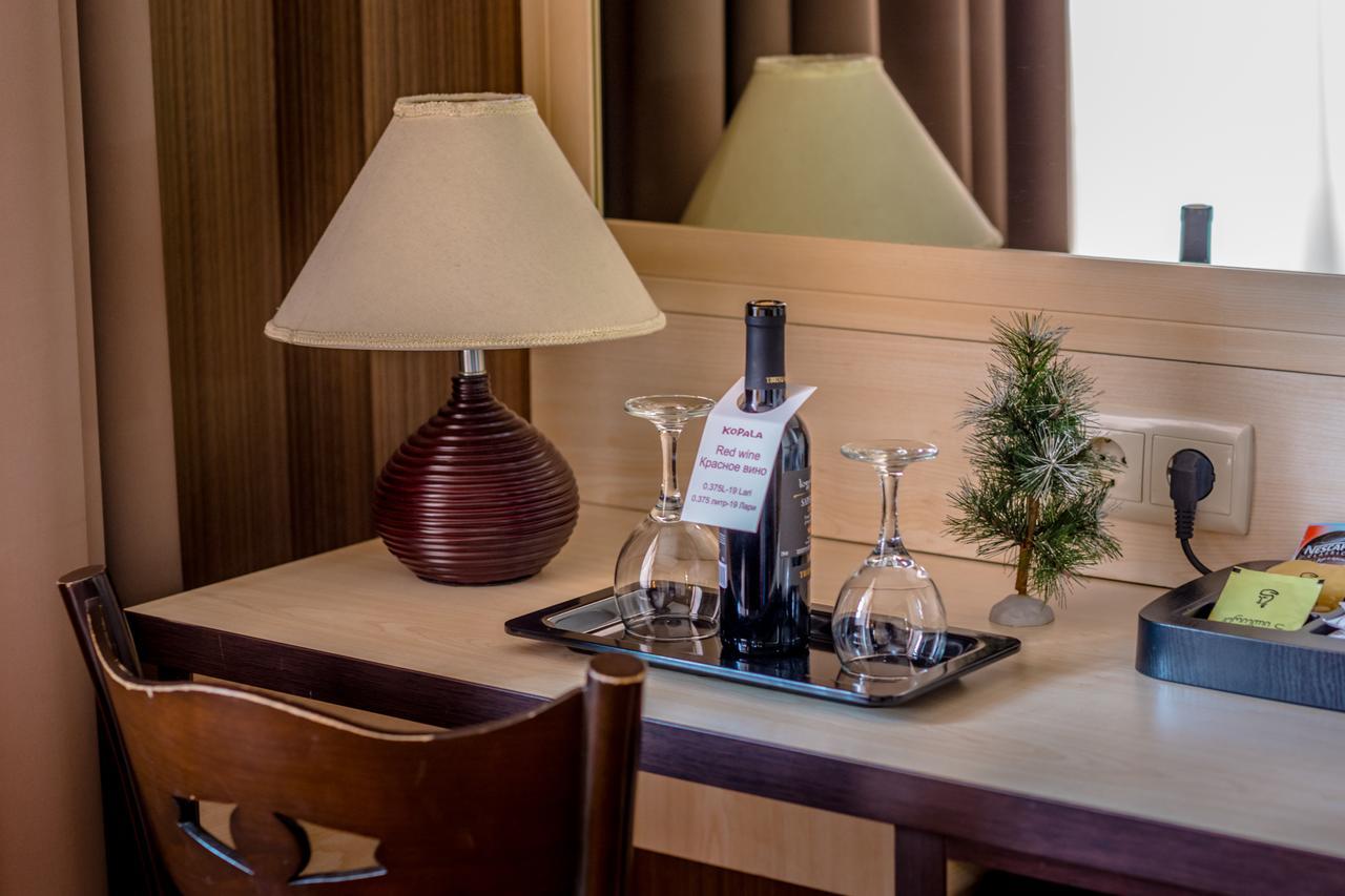 Hotel Rikhe Monika Tbilisi Bagian luar foto