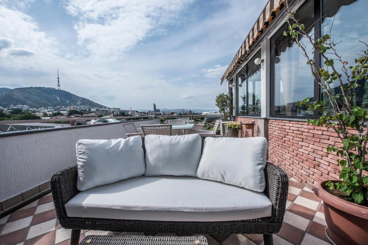 Hotel Rikhe Monika Tbilisi Bagian luar foto
